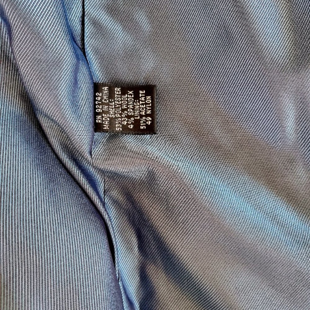 Burgundy New Vintage Designer's Wool Suit, 6 - Picture 7 of 12